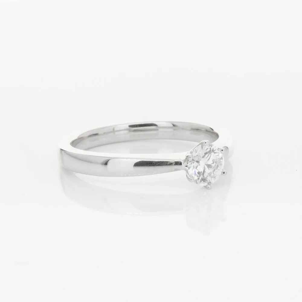 18ct White Gold .30ct Diamond Venetian Ring