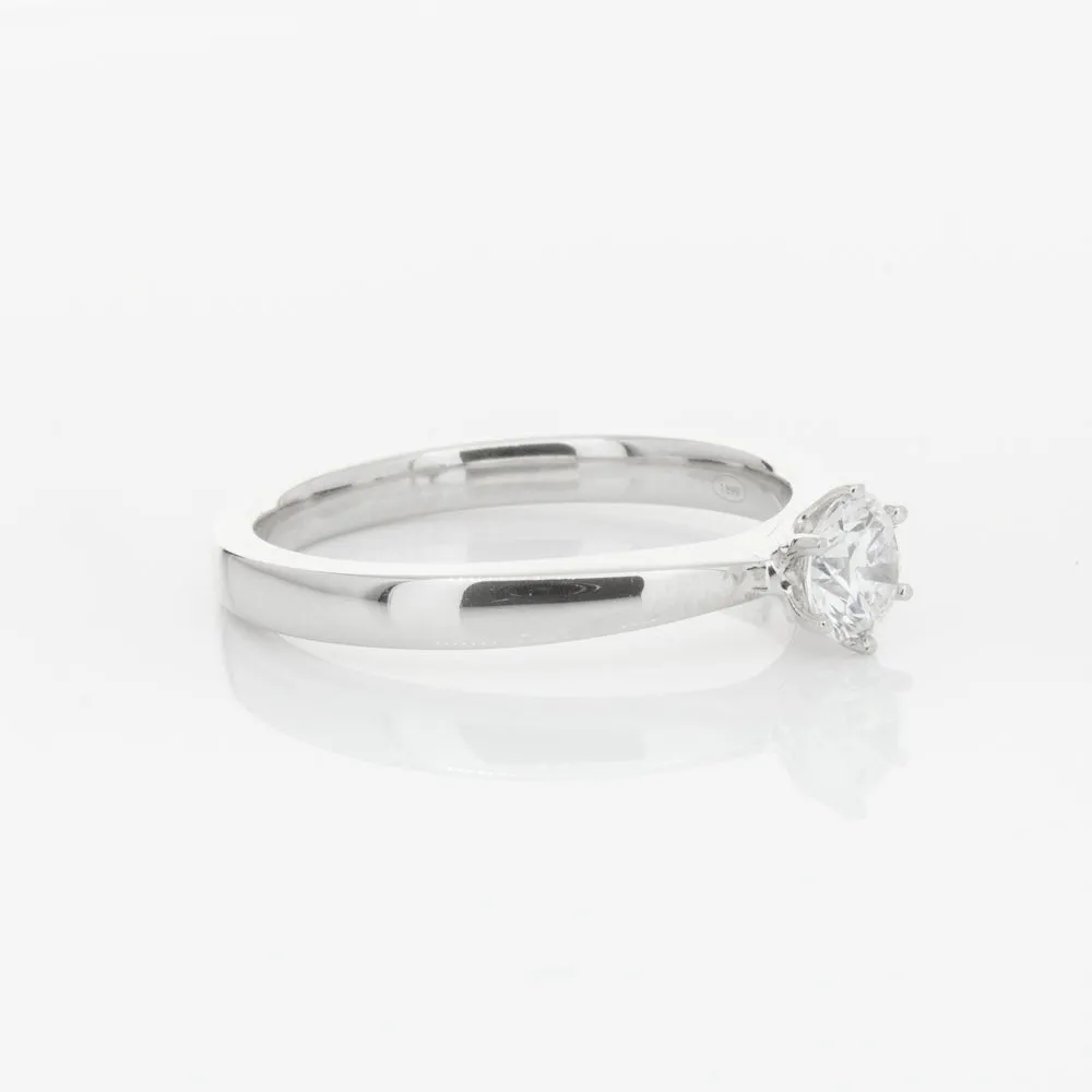 18ct White Gold .30ct Diamond Venetian Ring