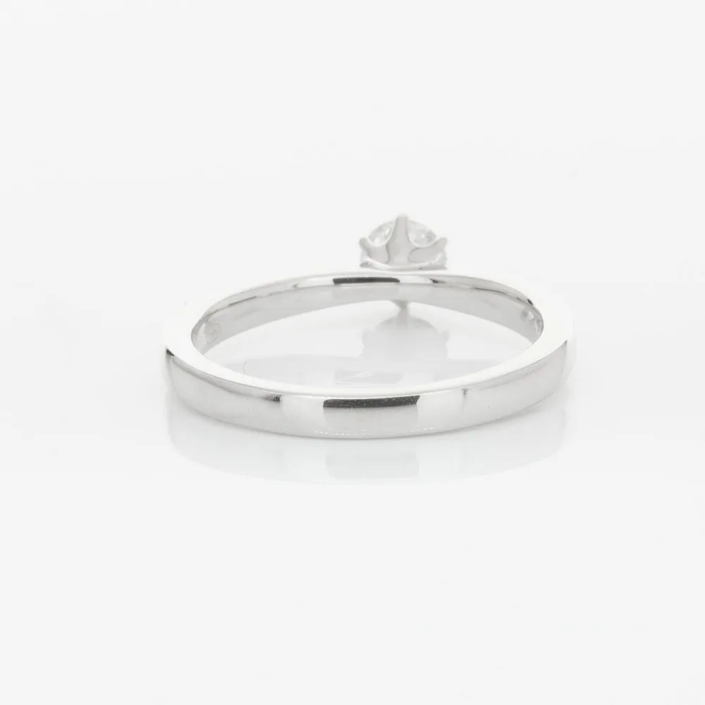 18ct White Gold .30ct Diamond Venetian Ring