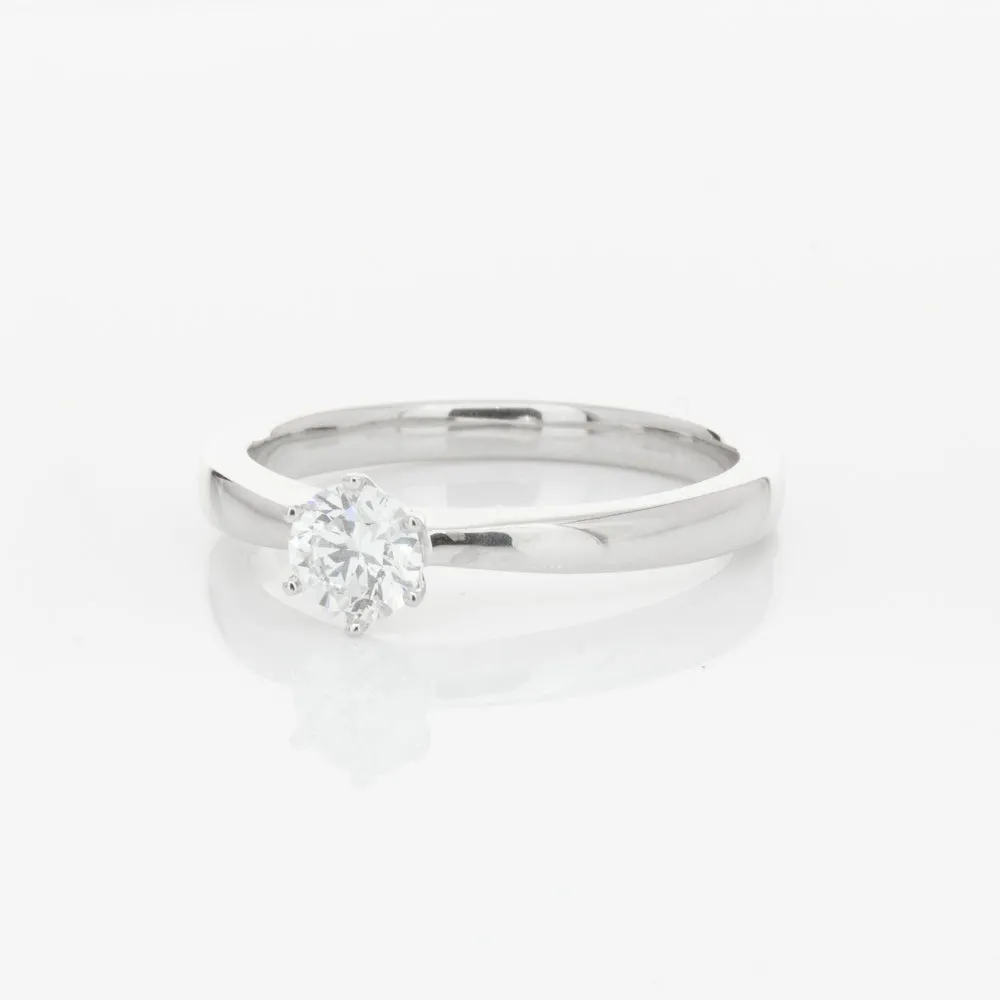 18ct White Gold .30ct Diamond Venetian Ring