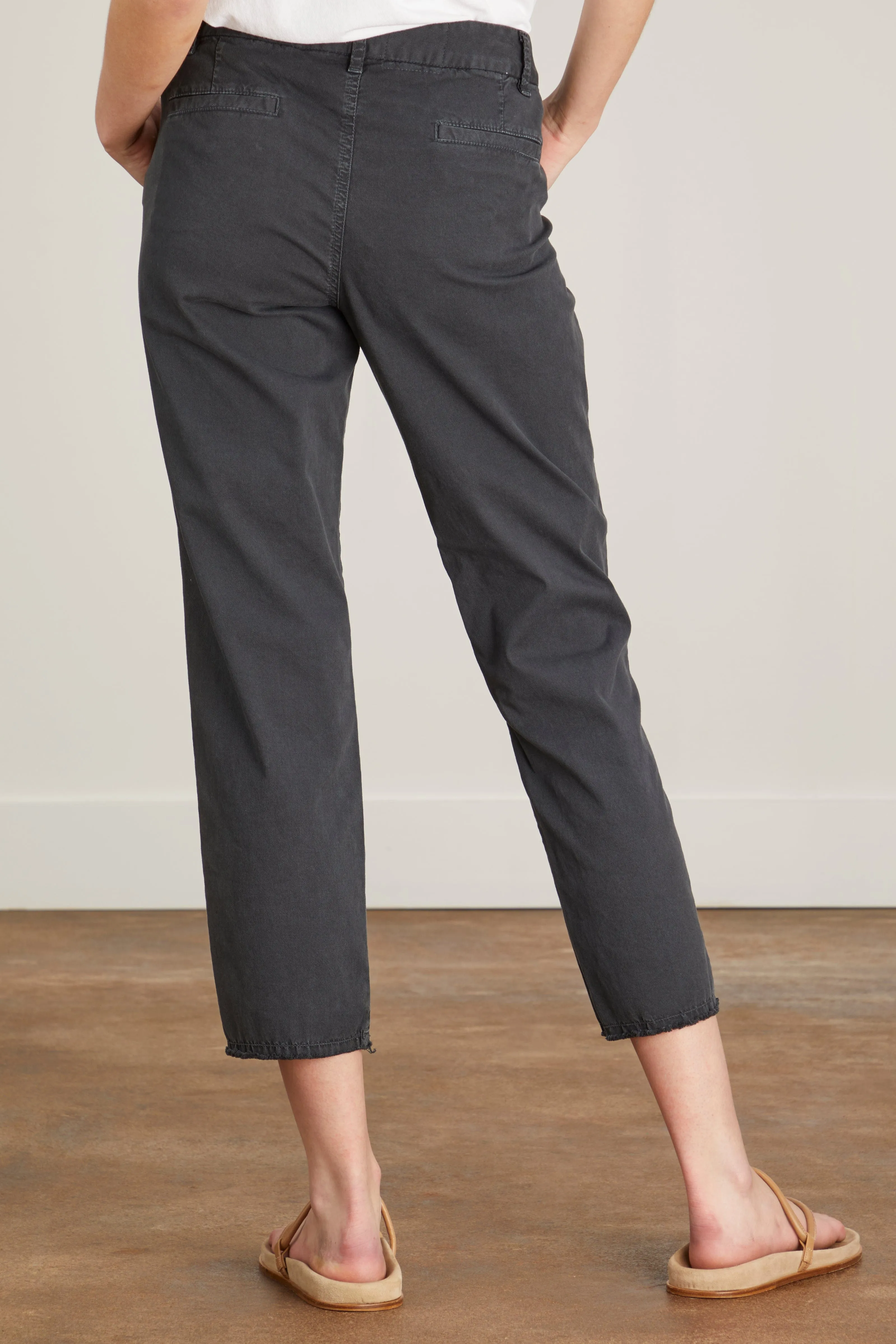 East Hampton Pant in Carbon