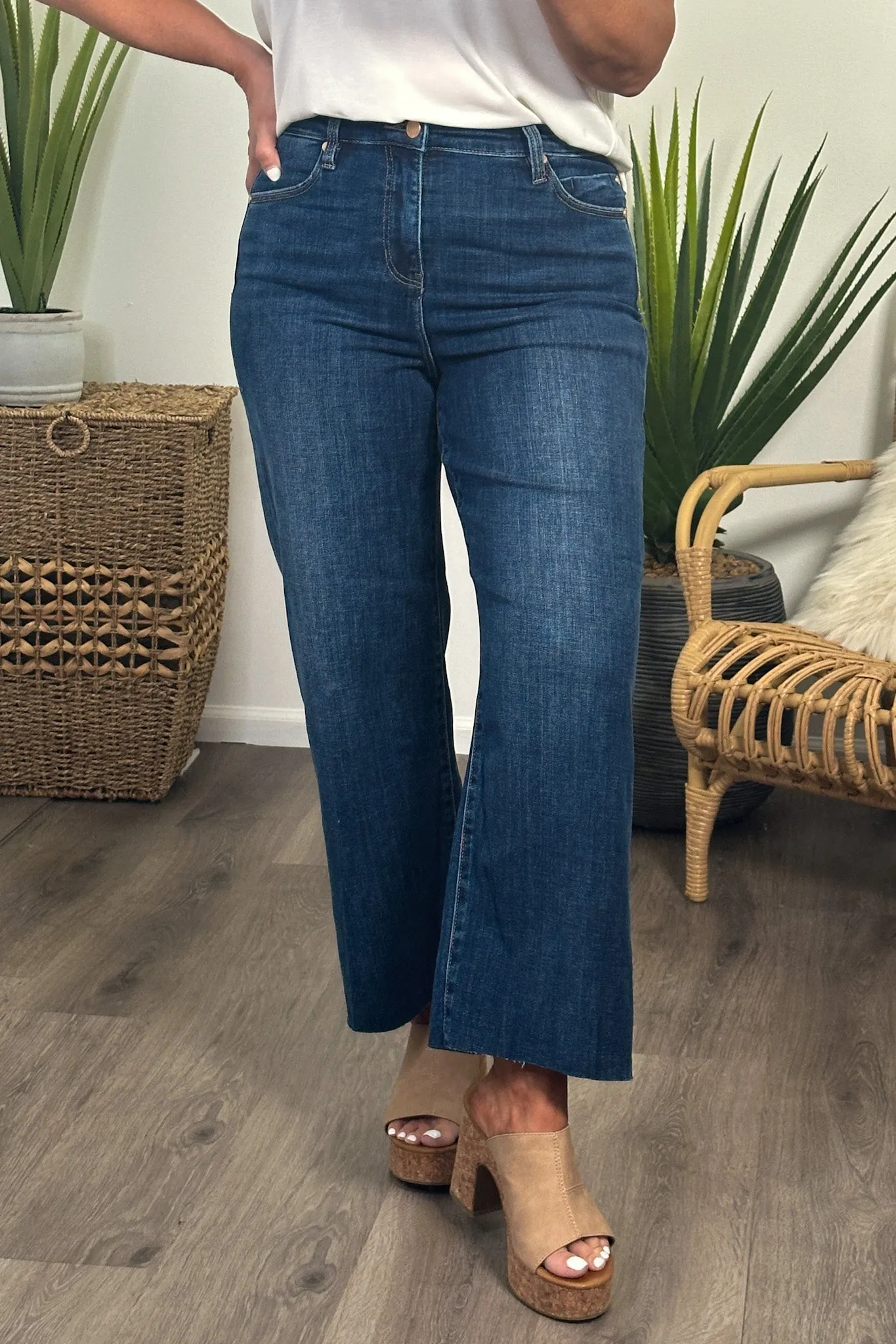 Liverpool Lena Stride Wide Leg Jeans : Bowers