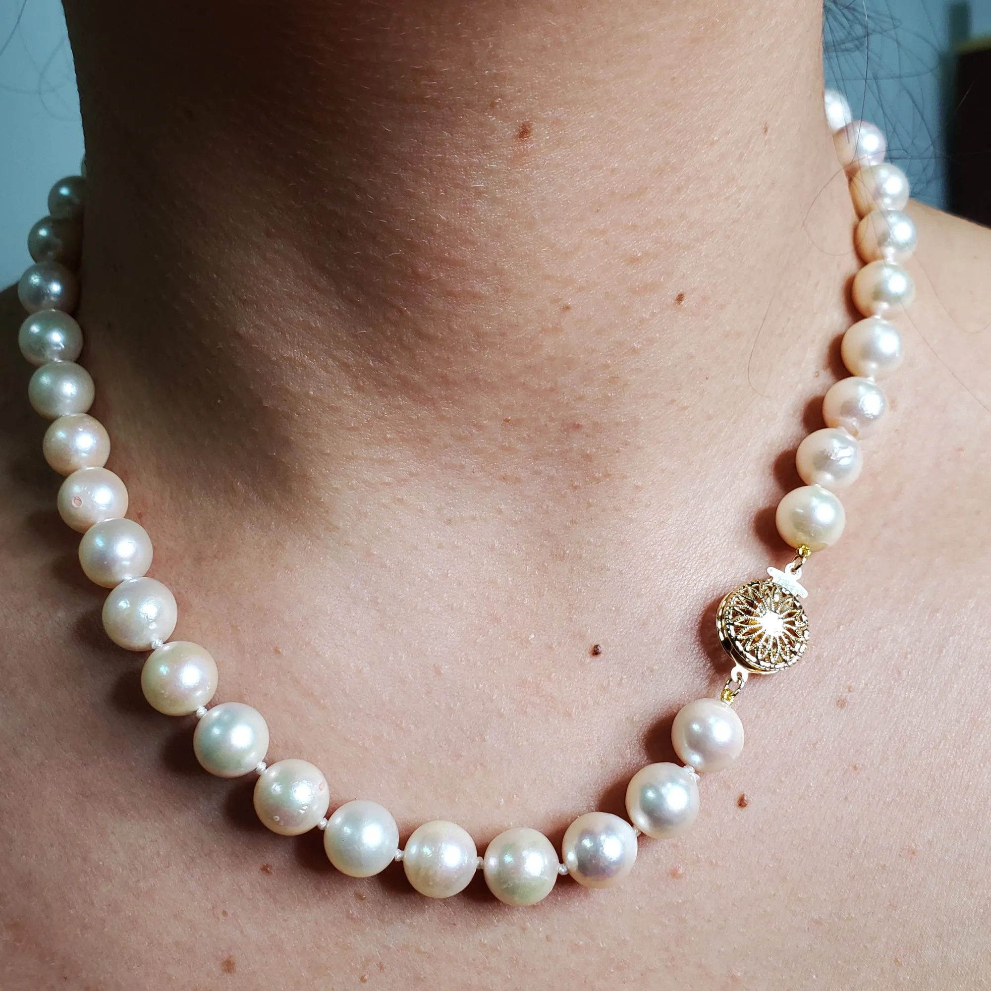 Vintage Cultured 9.5mm Japanese White Pearl 17.5 Strand Necklace 14k YG